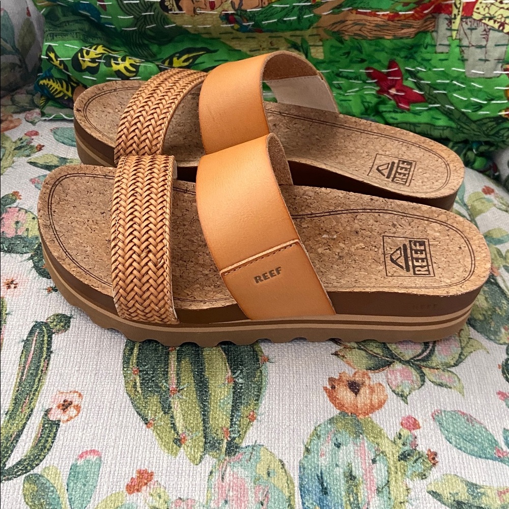 Reef Platform Slides Sandals 7 EUC - image 2